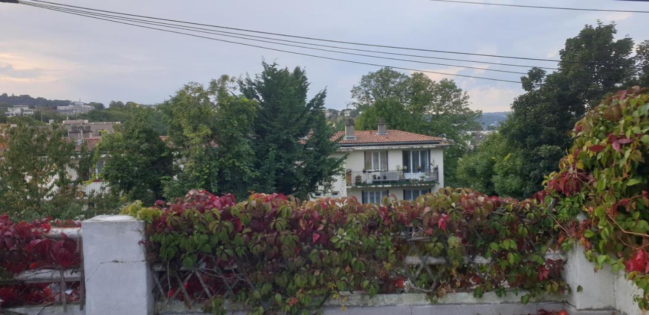 Meudon: Adorable Studio Tout Equipe, Neuf Et Calme Exterior foto
